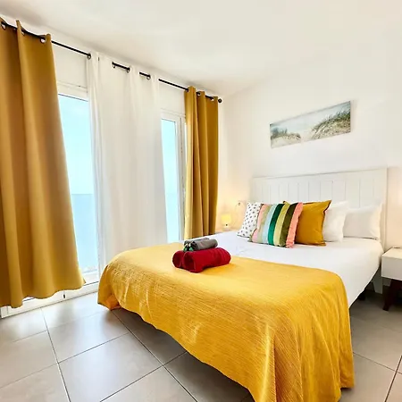 Lollipop Con Piscina, Doble Terraza, Planta Alta, Cocina Completa Y Wifi Corralejo