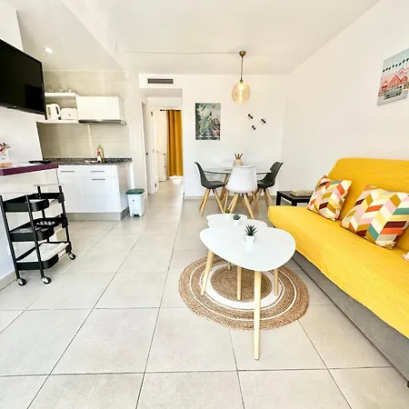 Lollipop Con Piscina, Doble Terraza, Planta Alta, Cocina Completa Y Wifi Apartment